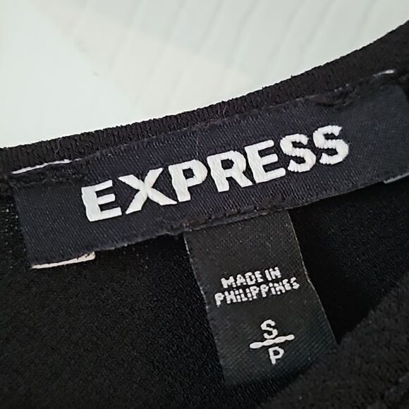 Express Black Puff Short Sleeve Chiffon Blouse Top With Keyhole Back Size S - Picture 9 of 10